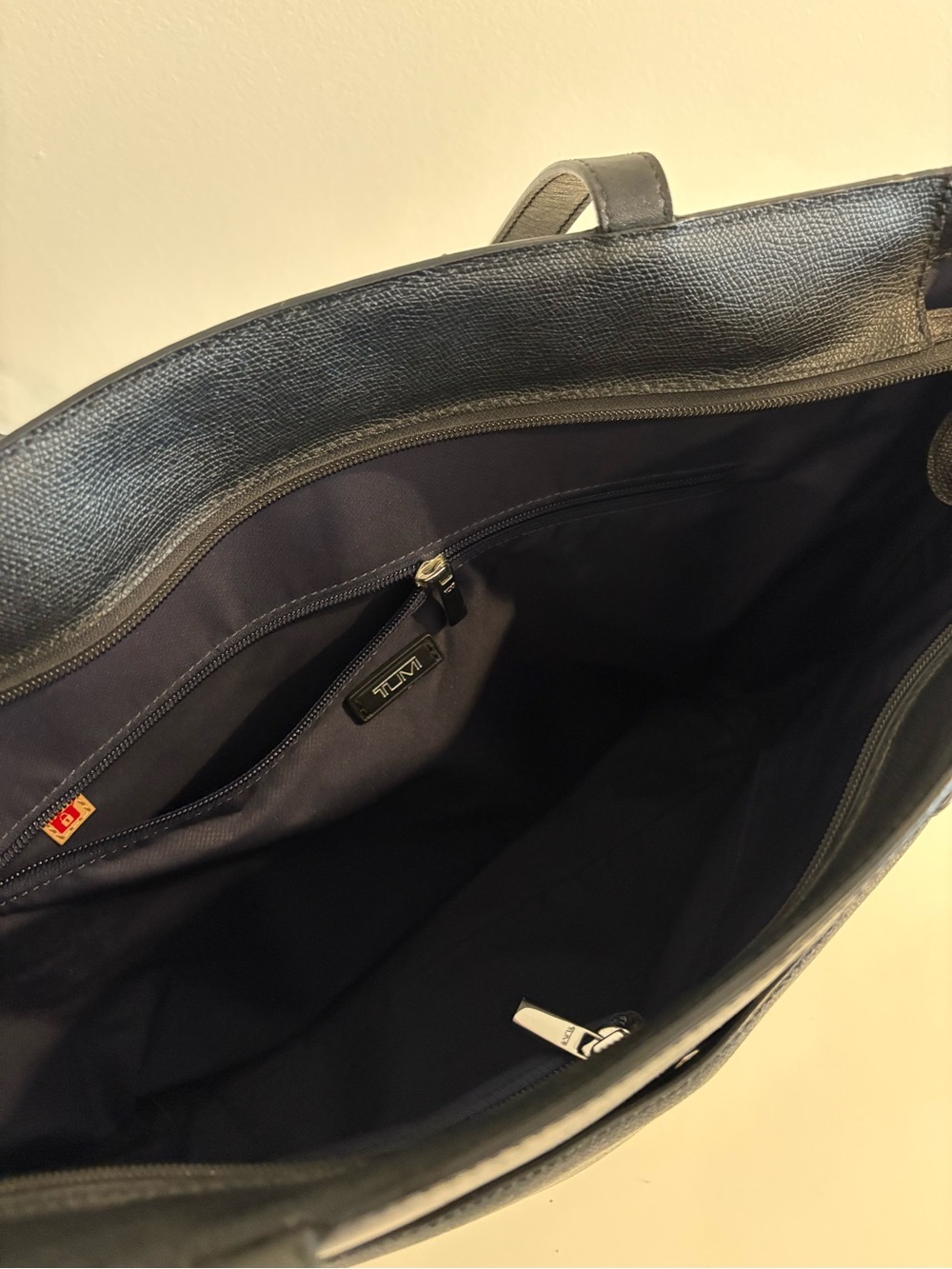 TUMI || Sinclair Nora Tote Travel Bag Laptop Work Briefcase in Black - Picture 7 of 10